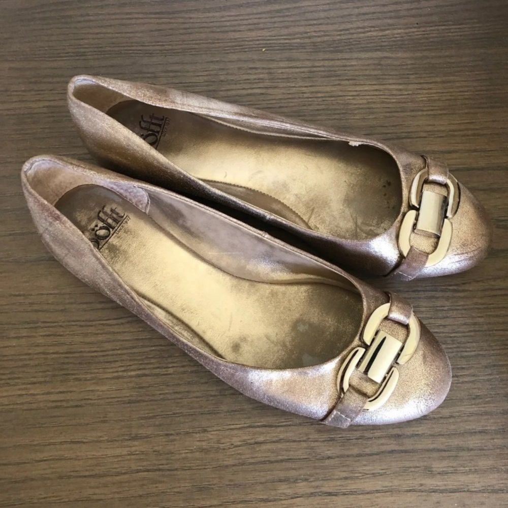 Gold Ballet flats - Picture 2 of 3